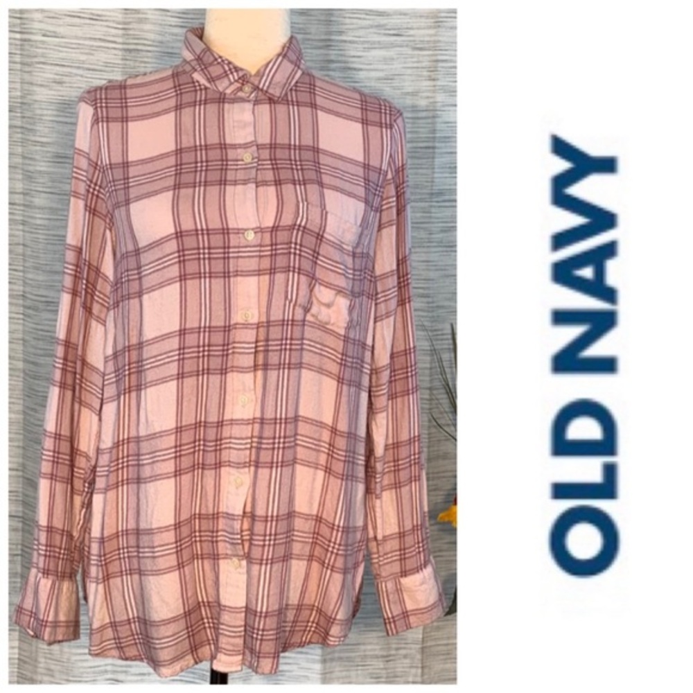 Old Navy “The Classic Shirt” light pink and white plaid button down shirt.